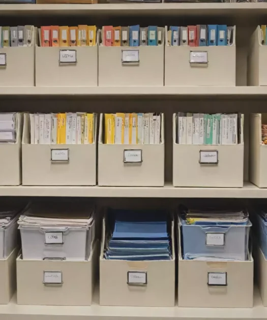 Jak przechować dokumenty w kontenerze biurowym?